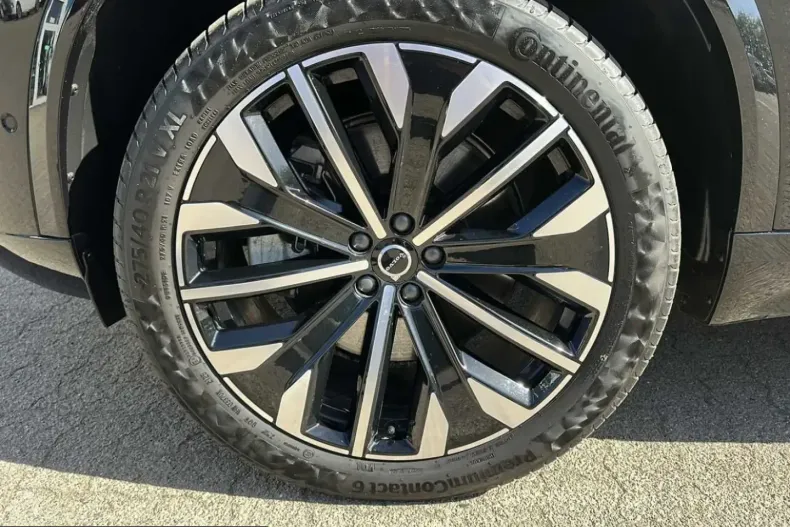 Volvo XC90 din 2025 cu 13.450 km - oferta VOL221530 - foto 13