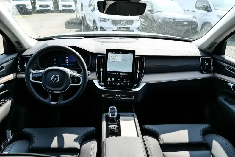 Volvo XC90 din 2025 cu 25.898 km - oferta VOL221532 - foto 9