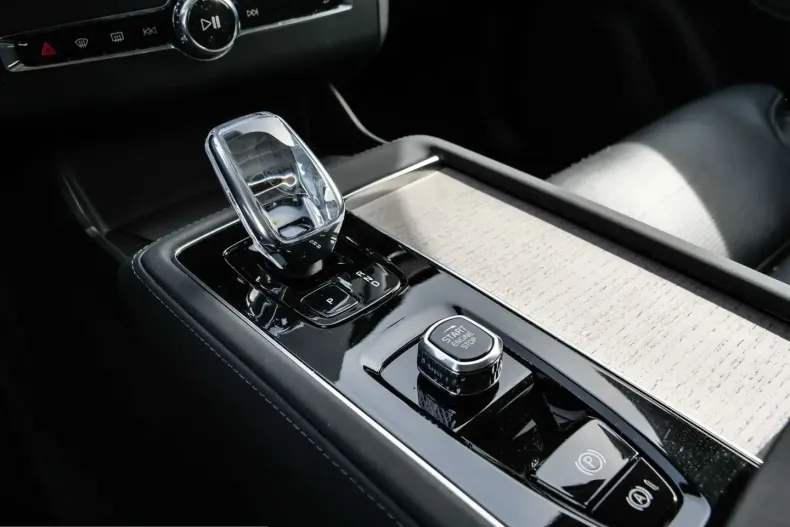 Volvo XC90 din 2025 cu 17.281 km - oferta VOL221533 - foto 20