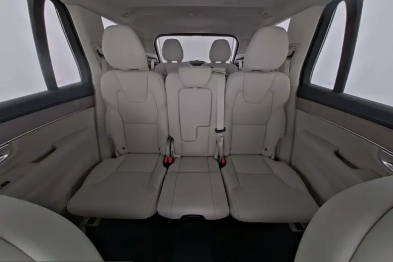 Volvo XC90 din 2025 cu 25.370 km - oferta VOL221534 - foto 7