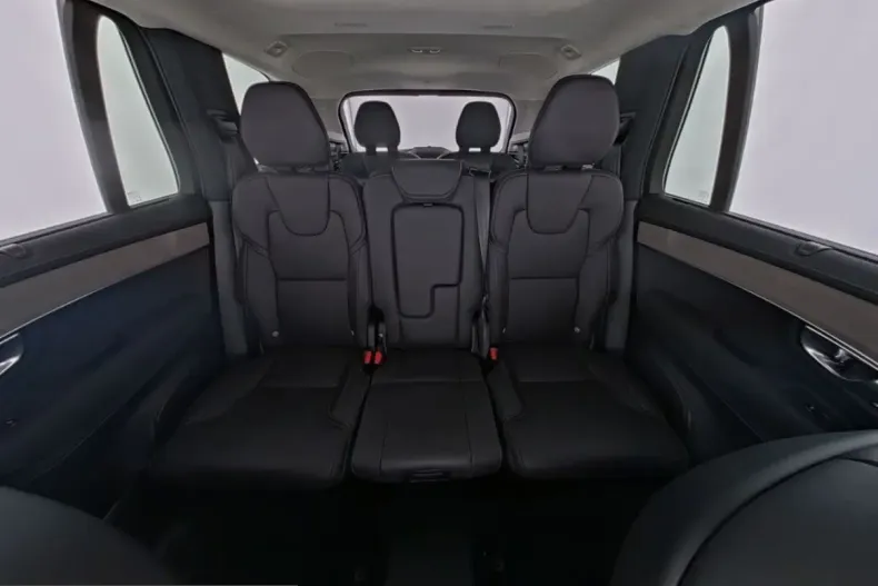 Volvo XC90 din 2025 cu 19.106 km - oferta VOL221536 - foto 7
