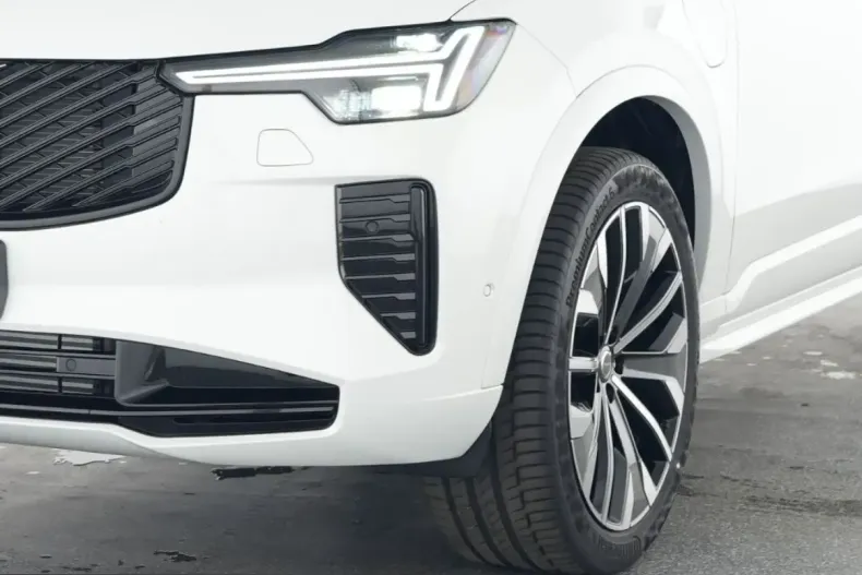 Volvo XC90 din 2025 cu 19.106 km - oferta VOL221536 - foto 10
