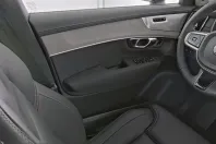 Volvo XC90 din 2025 cu 19.106 km - oferta VOL221536 - foto 12