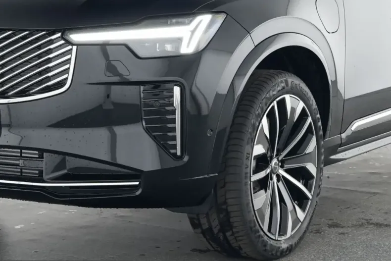 Volvo XC90 din 2025 cu 14.868 km - oferta VOL221537 - foto 4