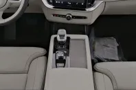 Volvo XC90 din 2025 cu 14.076 km - oferta VOL221539 - foto 6