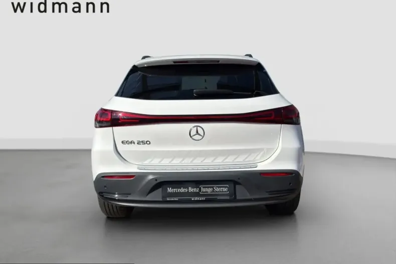 Mercedes-Benz EQA din 2023 cu 22.648 km - oferta MER221540 - foto 5