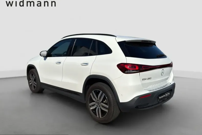 Mercedes-Benz EQA din 2023 cu 22.648 km - oferta MER221540 - foto 8
