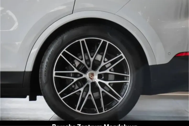 Porsche Cayenne din 2024 cu 14.390 km - oferta POR221555 - foto 12
