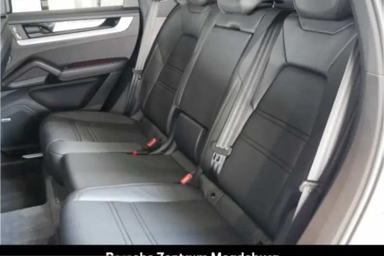 Porsche Cayenne din 2024 cu 14.390 km - oferta POR221555 - foto 23