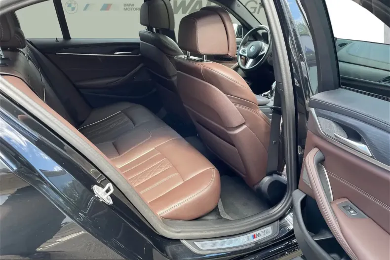 BMW M550 (Seria 5) din 2023 cu 27.042 km - oferta BMW221557 - foto 11
