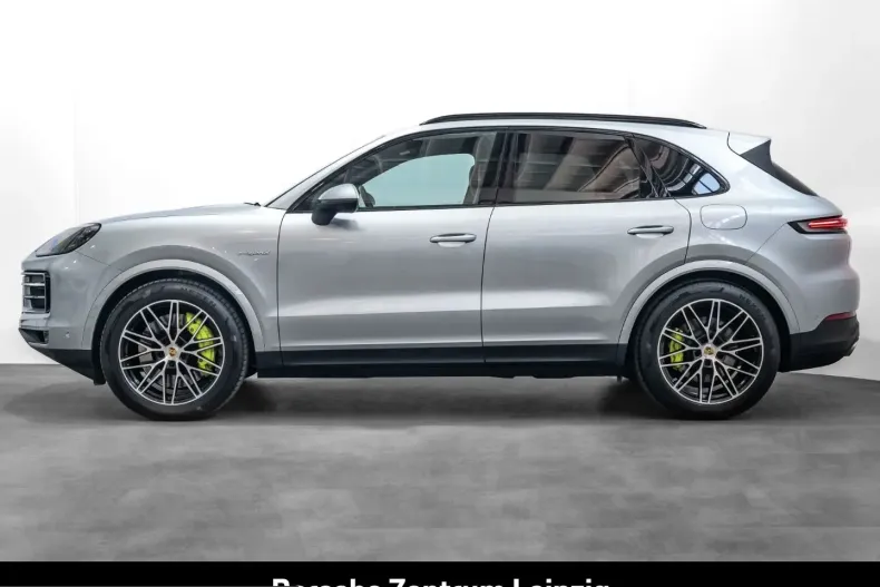 Porsche Cayenne din 2024 cu 48.039 km - oferta POR221562 - foto 2