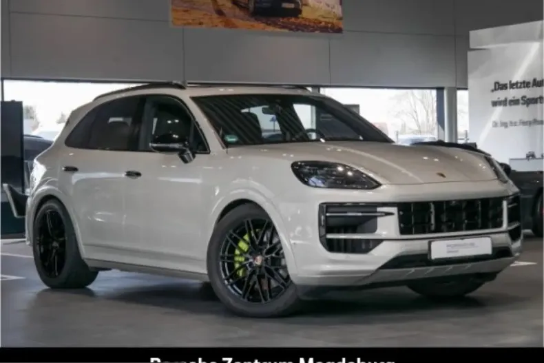 Porsche Cayenne din 2024 cu 44.400 km - oferta POR221564 - foto 9