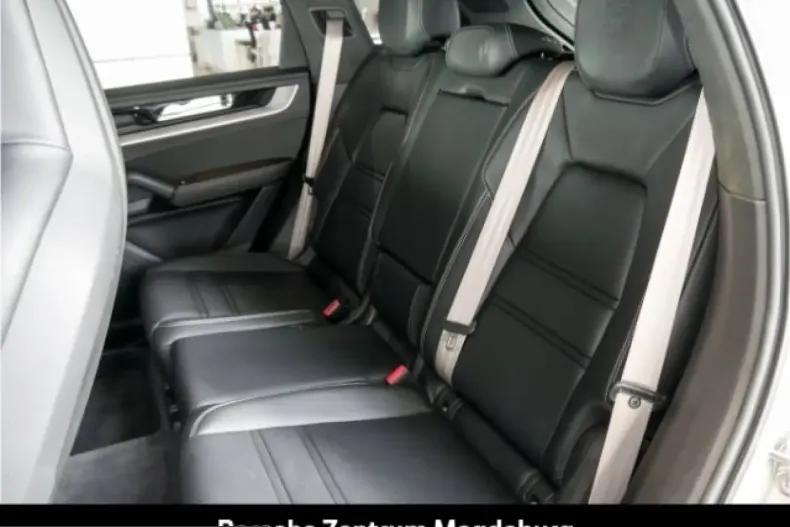 Porsche Cayenne din 2024 cu 44.400 km - oferta POR221564 - foto 24