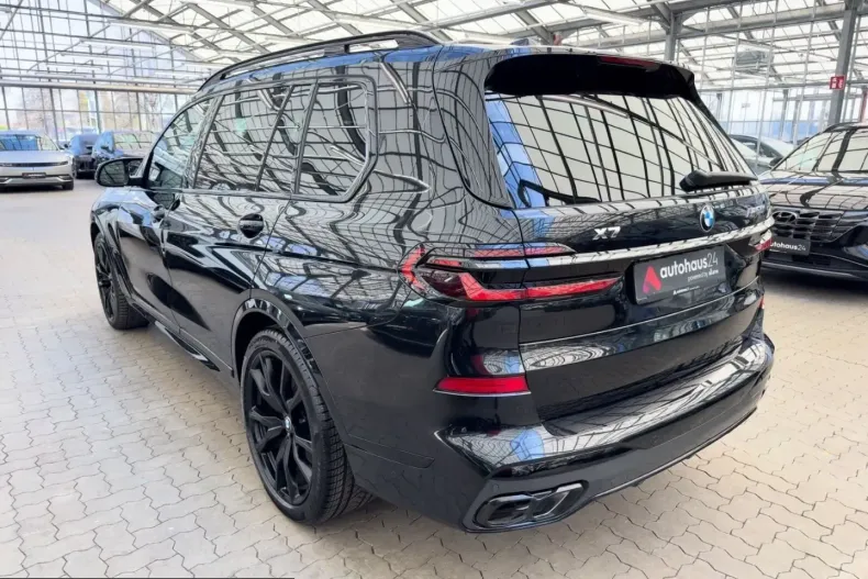 BMW X7 (Seria X) din 2024 cu 43.721 km - oferta BMW221568 - foto 3