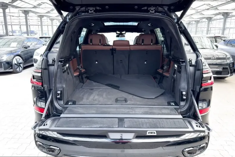 BMW X7 (Seria X) din 2024 cu 43.721 km - oferta BMW221568 - foto 5