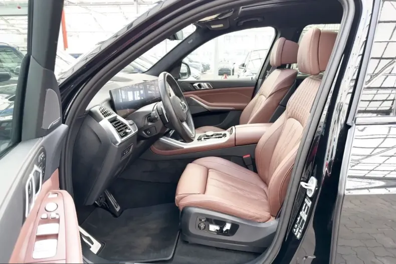 BMW X7 (Seria X) din 2024 cu 43.721 km - oferta BMW221568 - foto 7