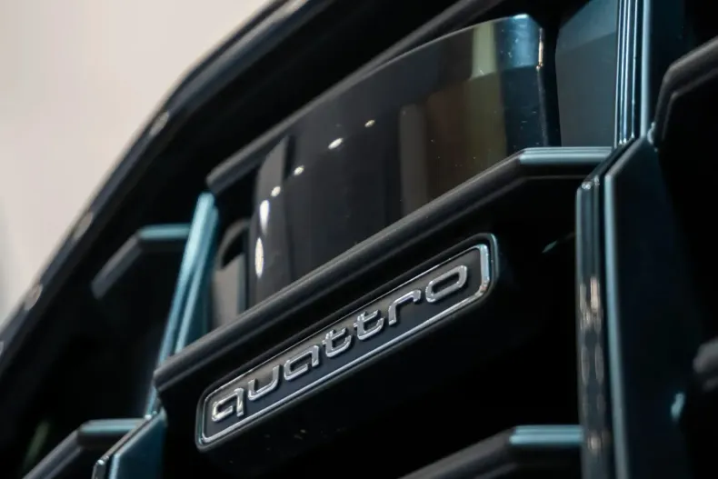 Audi Q8 din 2022 cu 46.000 km - oferta AUD221569 - foto 13