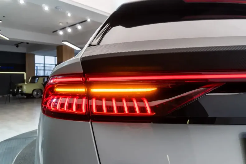 Audi Q8 din 2022 cu 46.000 km - oferta AUD221569 - foto 16