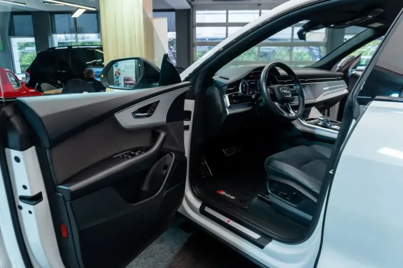 Audi Q8 din 2022 cu 46.000 km - oferta AUD221569 - foto 24