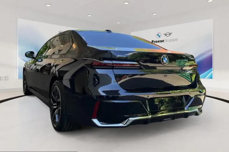 BMW 740 (Seria 7) din 2025 cu 22.253 km - oferta BMW221571 - foto 4
