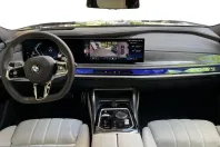 BMW 740 (Seria 7) din 2025 cu 22.253 km - oferta BMW221571 - foto 11