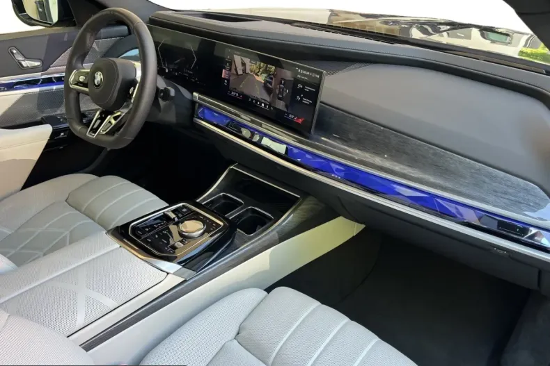 BMW 740 (Seria 7) din 2025 cu 22.253 km - oferta BMW221571 - foto 21
