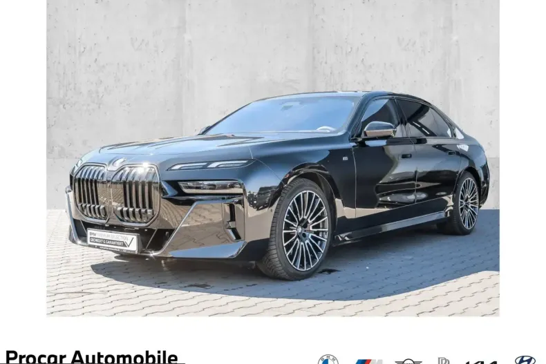 BMW 740 (Seria 7) din 2025 cu 16.750 km - oferta BMW221572 - foto 1