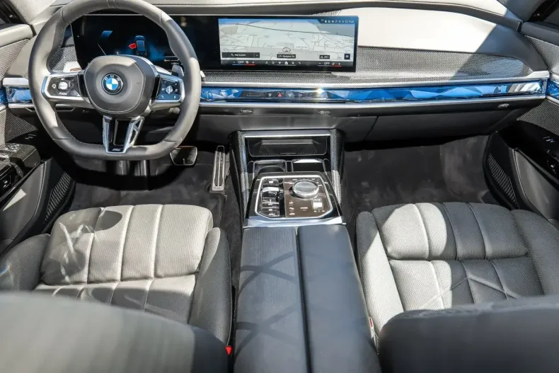 BMW 740 (Seria 7) din 2025 cu 16.750 km - oferta BMW221572 - foto 3