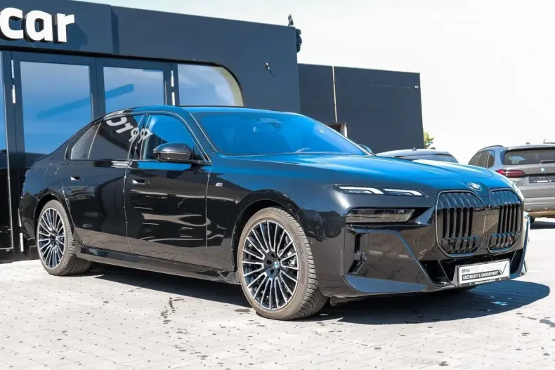 BMW 740 (Seria 7) din 2025 cu 16.750 km - oferta BMW221572 - foto 6