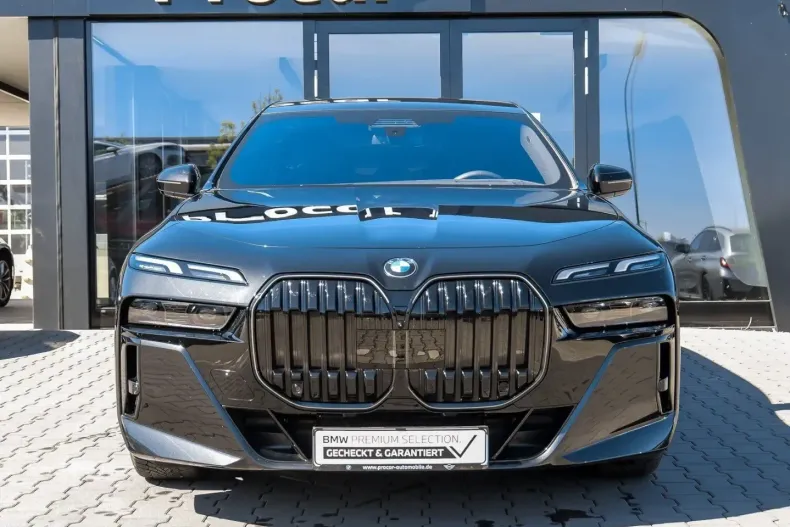 BMW 740 (Seria 7) din 2025 cu 16.750 km - oferta BMW221572 - foto 8