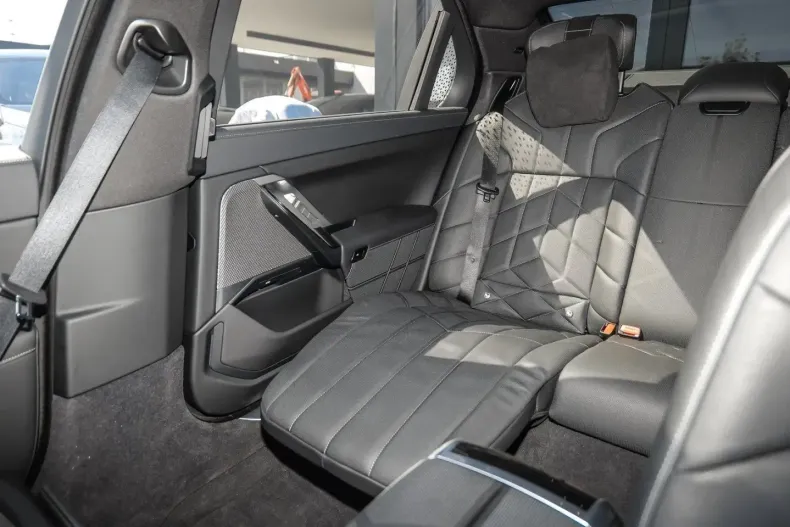 BMW 740 (Seria 7) din 2025 cu 16.750 km - oferta BMW221572 - foto 20