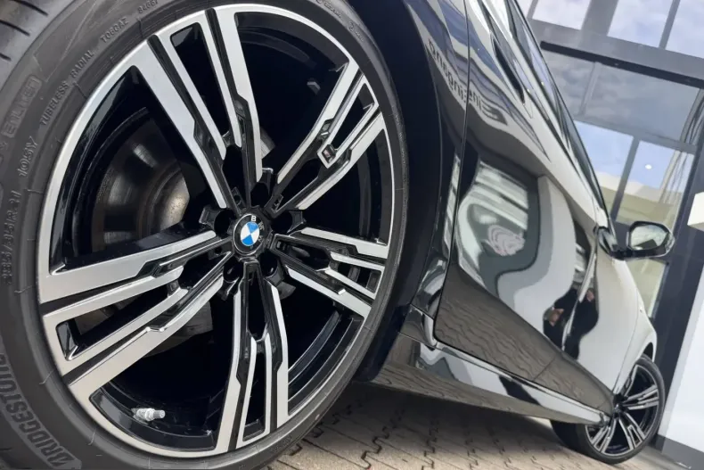 BMW 740 (Seria 7) din 2025 cu 21.980 km - oferta BMW221574 - foto 4