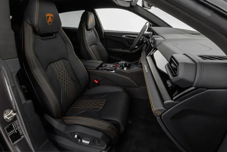 Lamborghini Urus din 2025 cu 2.350 km - oferta LAM221587 - foto 7