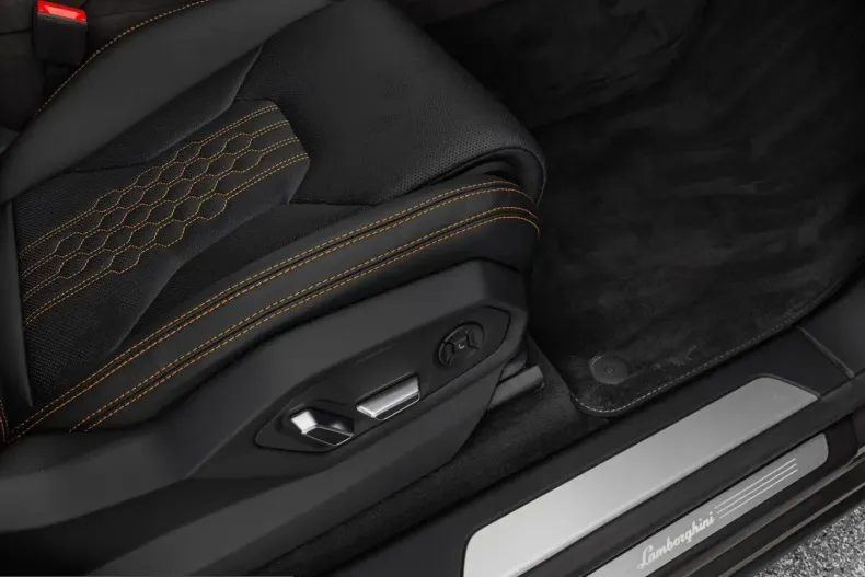 Lamborghini Urus din 2025 cu 2.350 km - oferta LAM221587 - foto 14