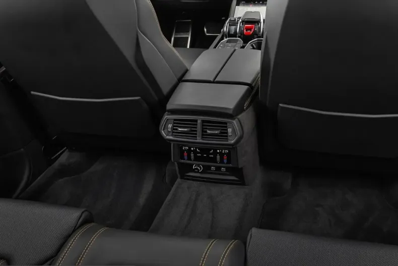Lamborghini Urus din 2025 cu 2.350 km - oferta LAM221587 - foto 18