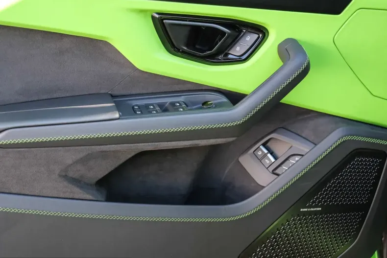 Lamborghini Urus din 2025 cu 14.150 km - oferta LAM221588 - foto 25