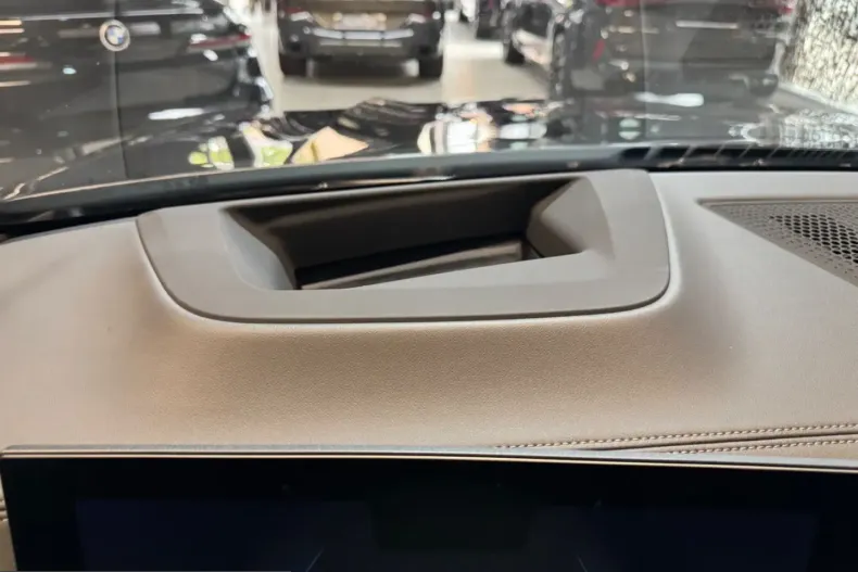 BMW X6 (Seria X) din 2023 cu 24.652 km - oferta BMW221594 - foto 18
