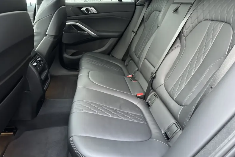 BMW X6 (Seria X) din 2022 cu 74.880 km - oferta BMW221596 - foto 12