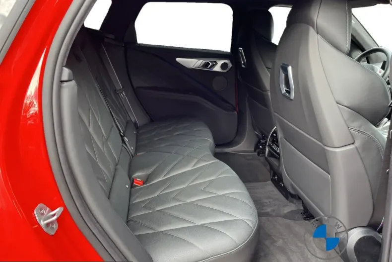 BMW XM (Seria X) din 2025 cu 22.662 km - oferta BMW221601 - foto 17