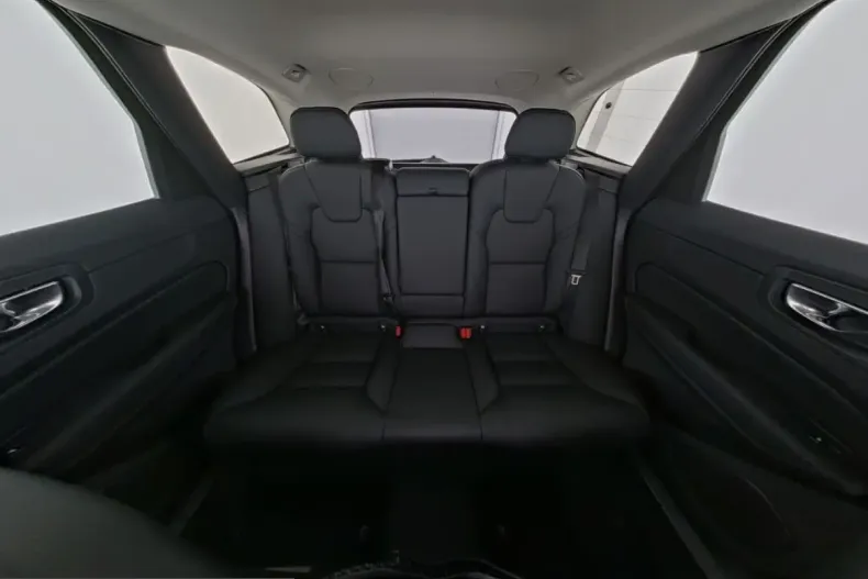 Volvo XC60 din 2025 cu 23.788 km - oferta VOL221607 - foto 7