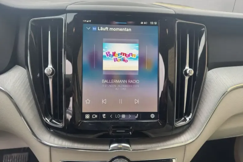 Volvo XC60 din 2025 cu 15.418 km - oferta VOL221609 - foto 11
