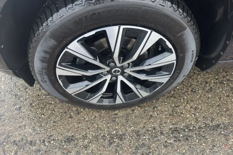 Volvo XC60 din 2025 cu 15.418 km - oferta VOL221609 - foto 15