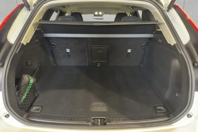 Volvo XC60 din 2025 cu 28.780 km - oferta VOL221611 - foto 5