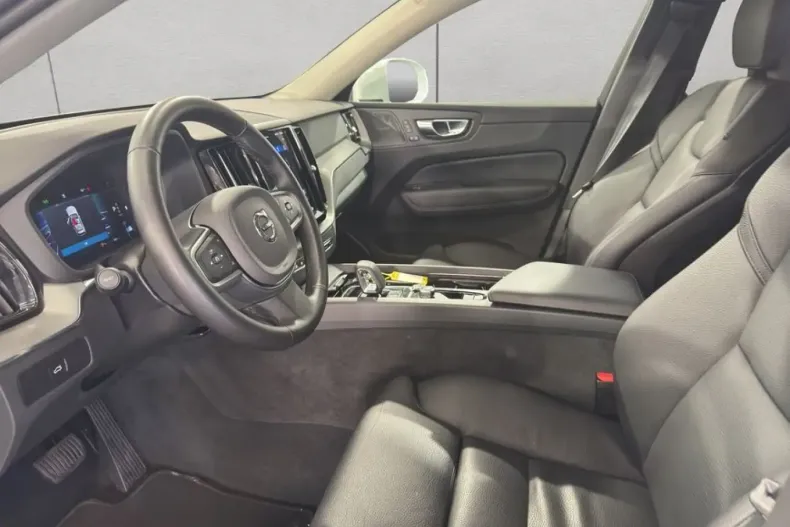 Volvo XC60 din 2025 cu 28.780 km - oferta VOL221611 - foto 8