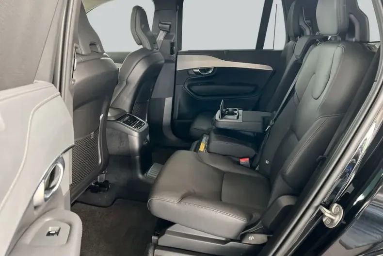 Volvo XC90 din 2025 cu 17.037 km - oferta VOL221612 - foto 11