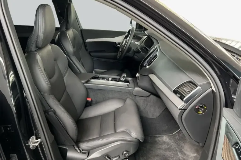 Volvo XC90 din 2025 cu 17.037 km - oferta VOL221612 - foto 12