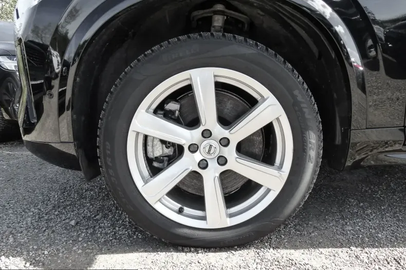 Volvo XC90 din 2025 cu 21.538 km - oferta VOL221613 - foto 3