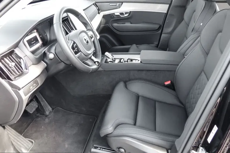 Volvo XC90 din 2025 cu 21.538 km - oferta VOL221613 - foto 12