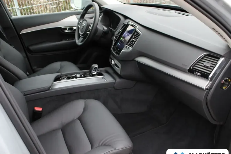 Volvo XC90 din 2025 cu 16.997 km - oferta VOL221615 - foto 8