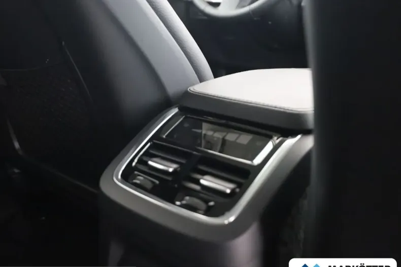Volvo XC90 din 2025 cu 16.997 km - oferta VOL221615 - foto 19